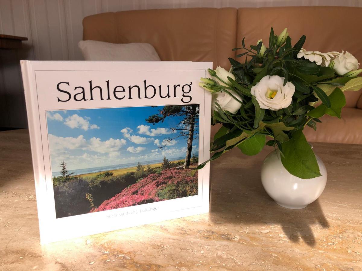 Ferienwohnung Lüttje Huus Frieda mit Strandkorb am Strand von Mai bis September Cuxhaven Exterior foto